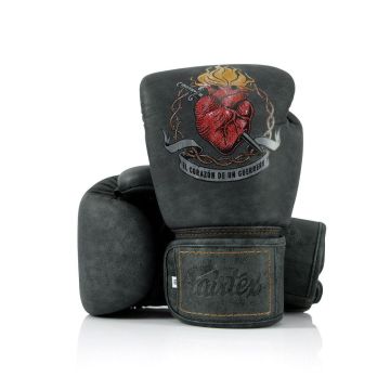 Fairtex Guantoni da Boxe X Tom Atencio Il Cuore del Guerriero