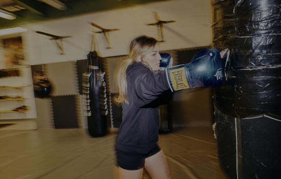 MMA Gloves vs. Boxing Gloves: Which one should you be training with?