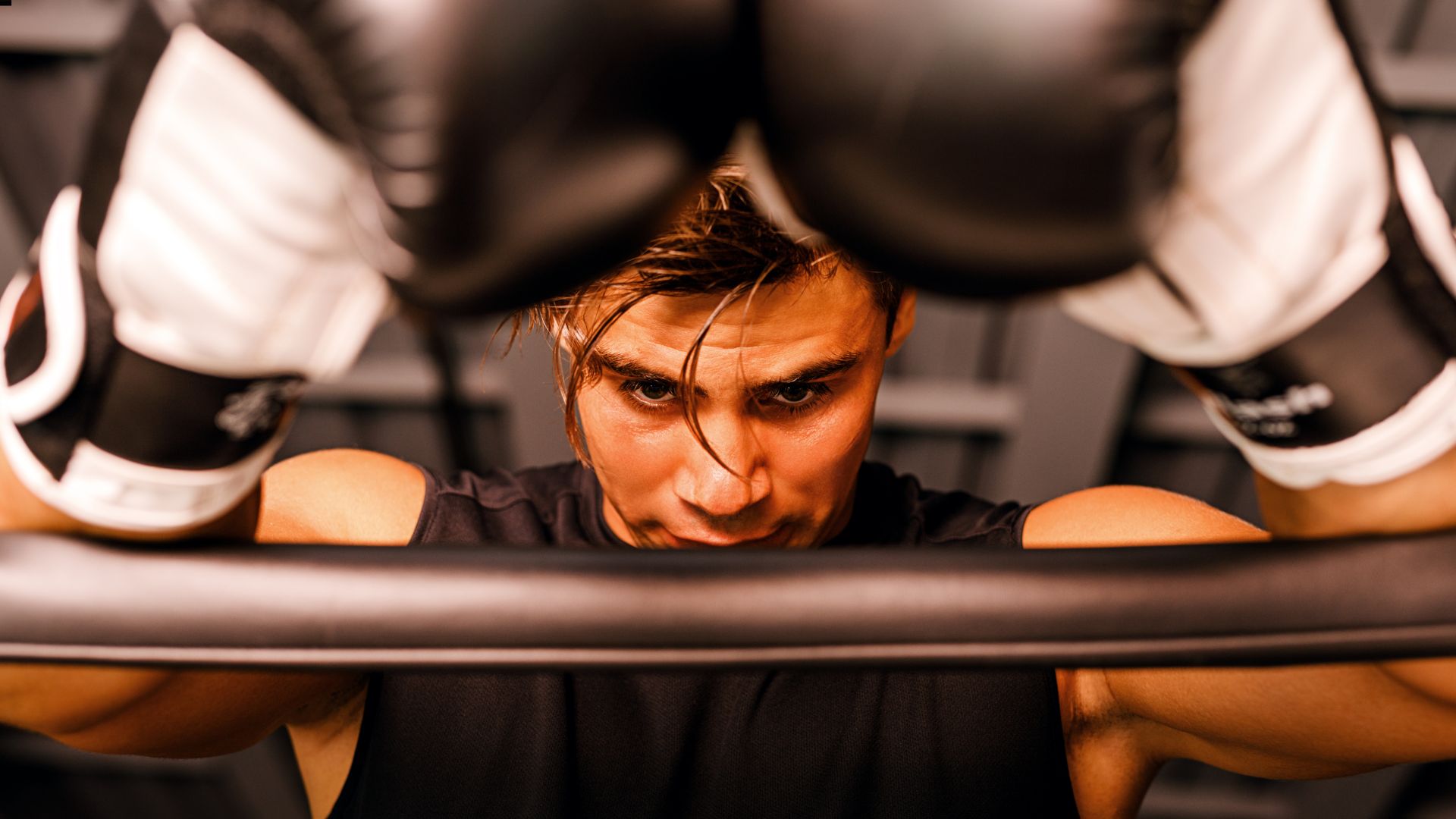 Por Que Luvas de Boxe de Boa Marca São Importantes Para Lutadores Profissionais