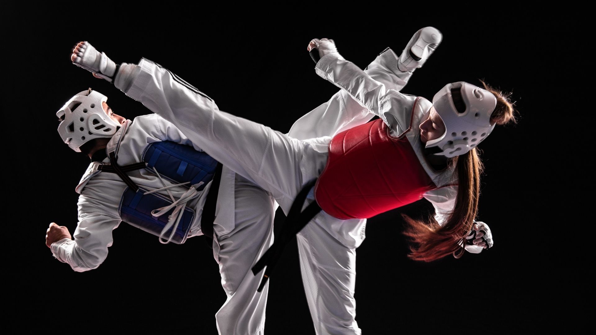 2 women doing combat sports