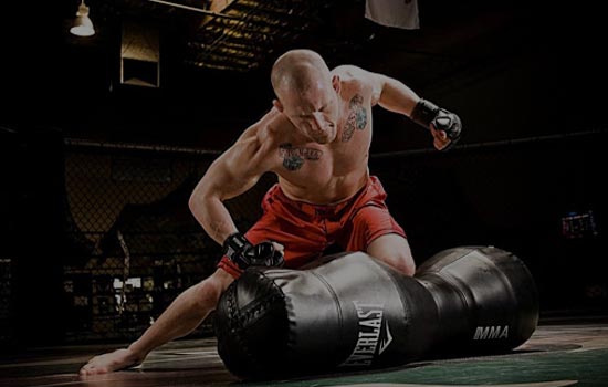 Usando guantes de MMA para bolsas de golpear: lo que debes saber