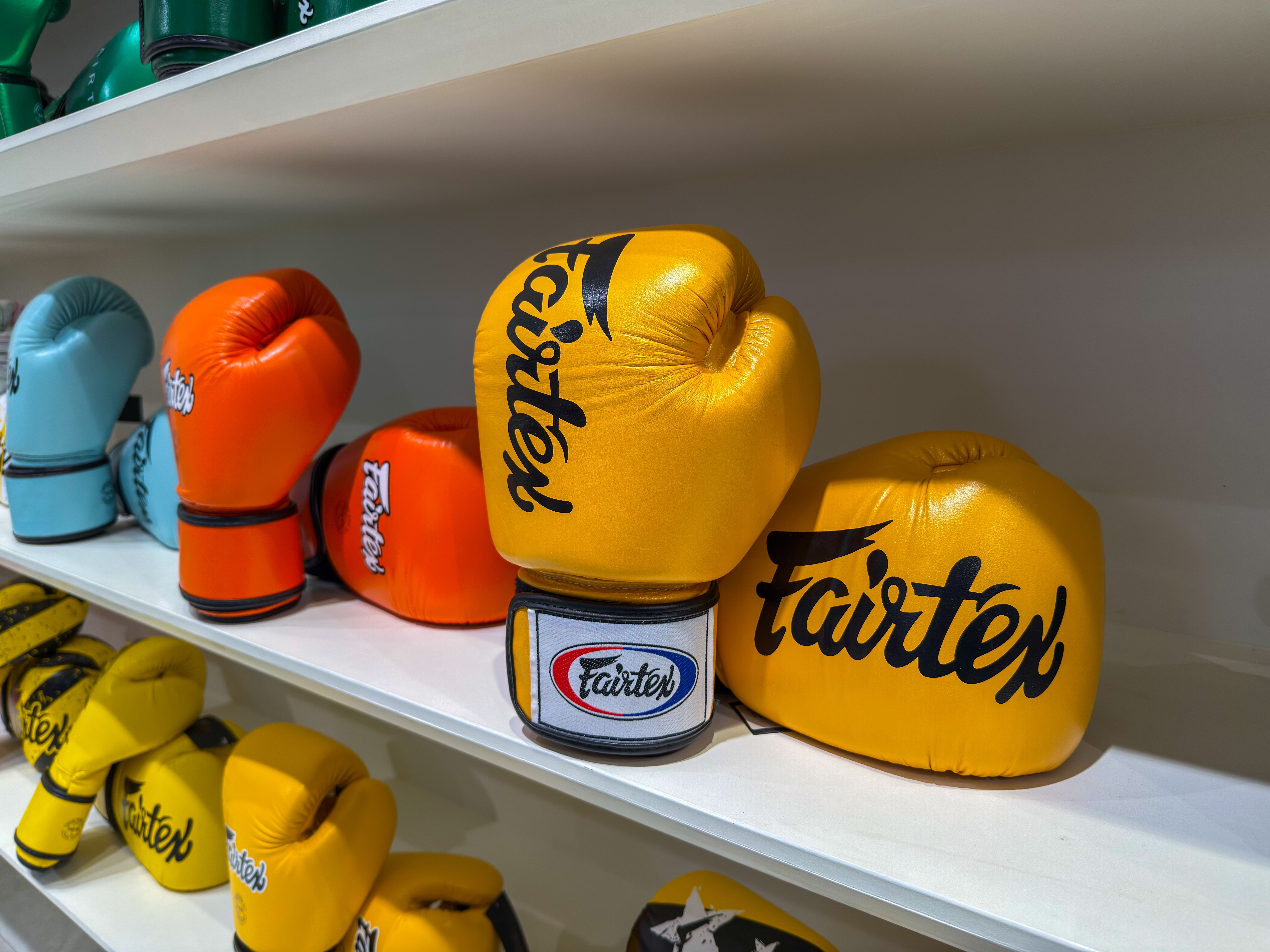 Hoe kiest u de juiste Fairtex-handschoenen voor sparren en boksen? 