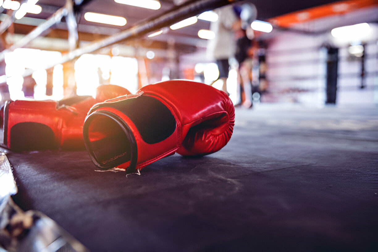 Gants de boxe rouges